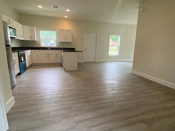 3rd image of 1707 Sorolla Ct
