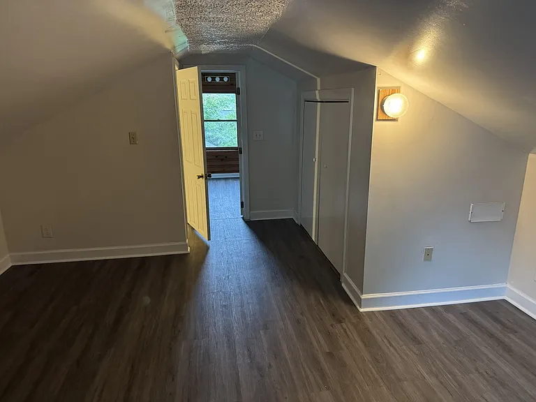 206 Charles St — Photo 10