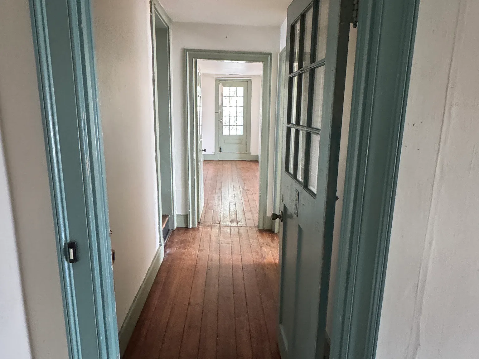 2 bed, $1,800 — Photo 2