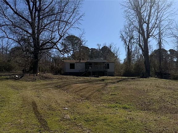 3rd image of 818 Franconia Rd NE