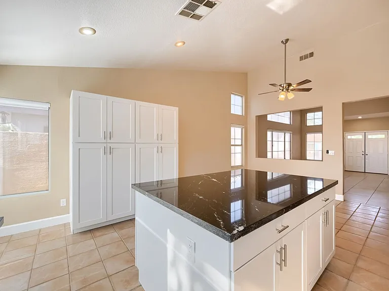 6042 Evening View St — Photo 10