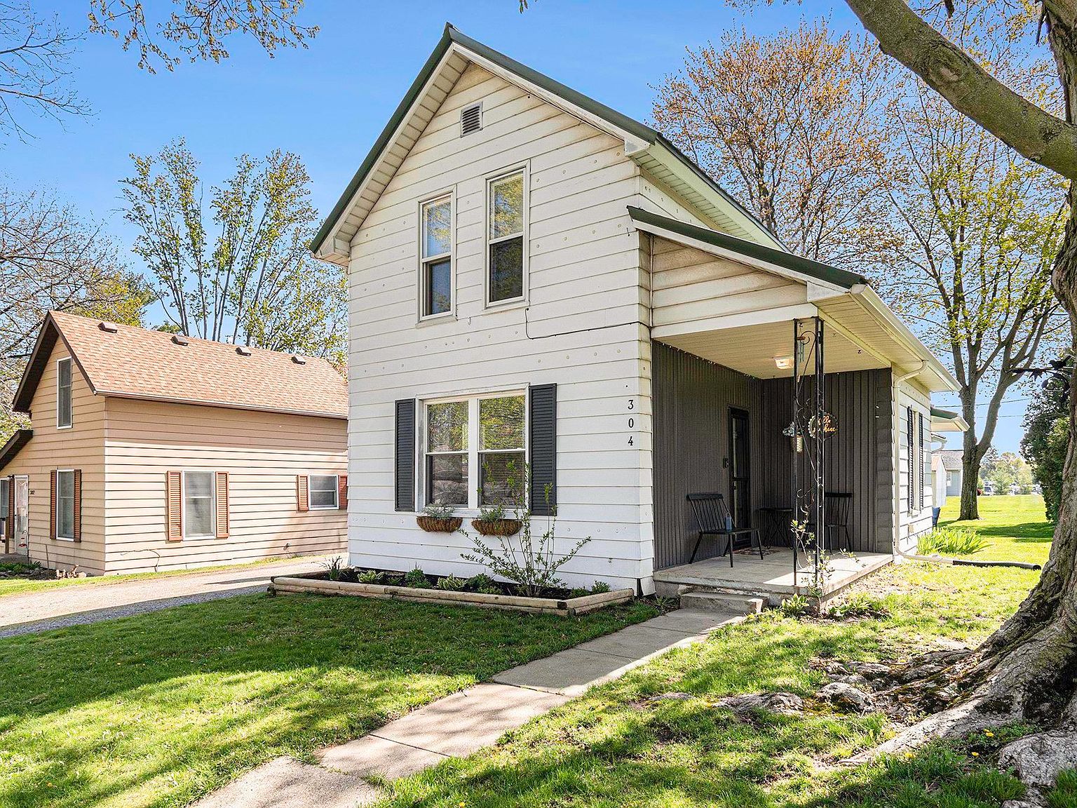 304 Independent St, Wakarusa, IN 46573 Zillow
