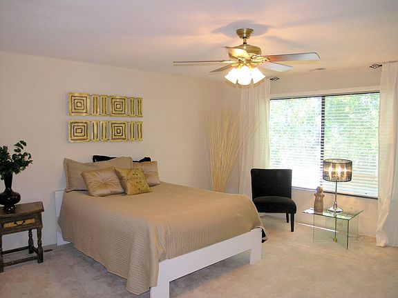 5th image of 2277 Swarthmore Dr