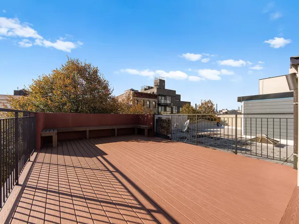 10 Hausman Street image 25 of 30