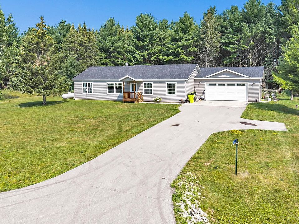 1st image of 7340 N Summerset Cir