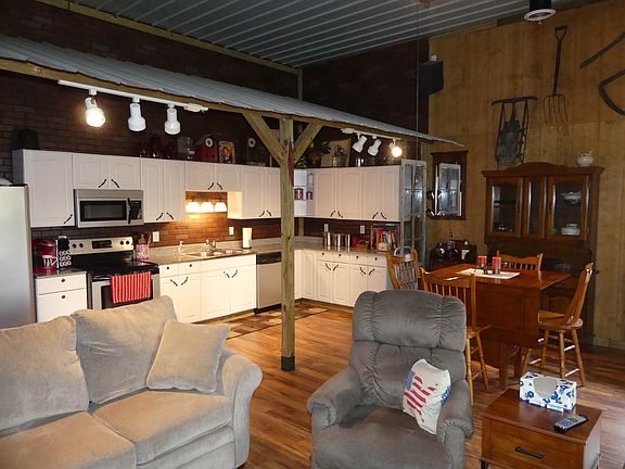 2nd image of 1195 S Hoot Owl Ln