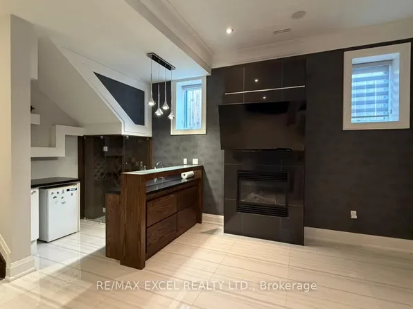 106 Kingsdale Ave #Basement, Toronto, ON M2N 3W6