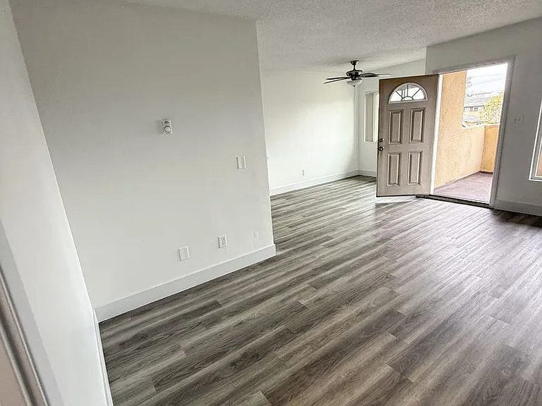 3720 Emerald St — Photo 13
