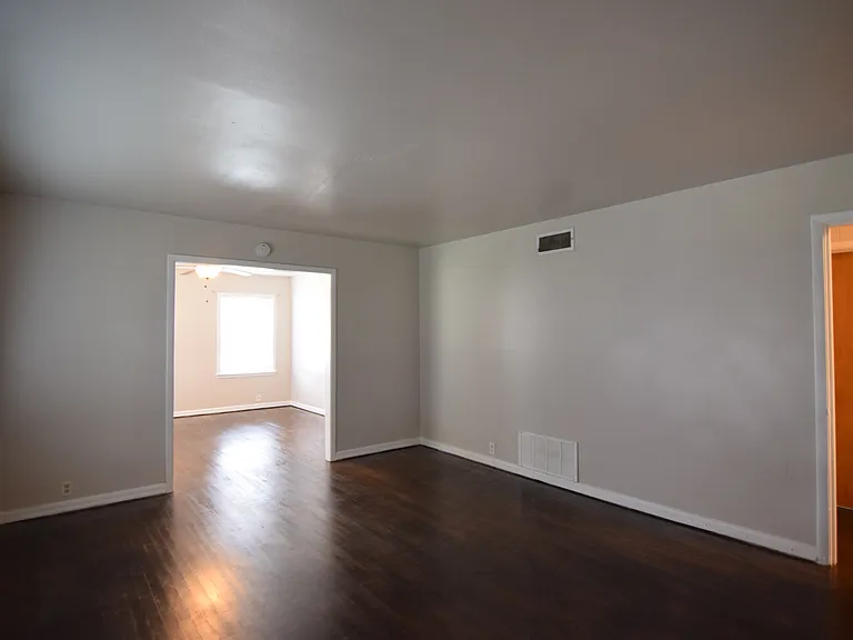 1317 S 15th St — Photo 9