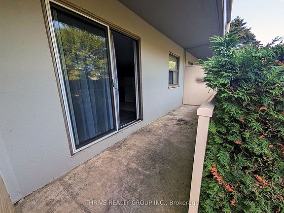 4th image of 931 Wonderland Rd S #111