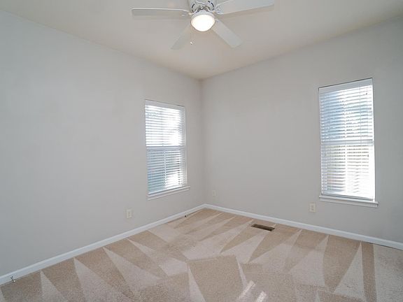 2nd image of 107 Woodside Cir APT A