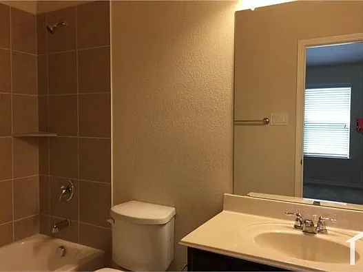 2024 Gayla Creek Dr — Photo 10