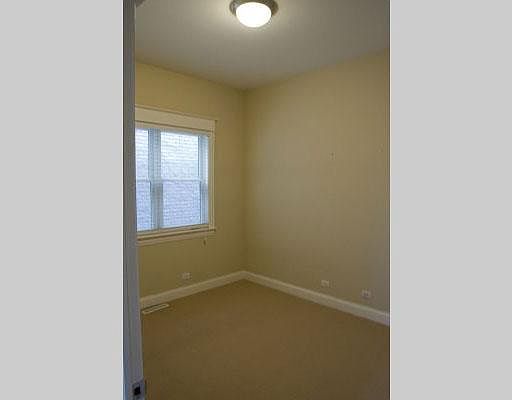 2nd image of 2750 N Lincoln Ave