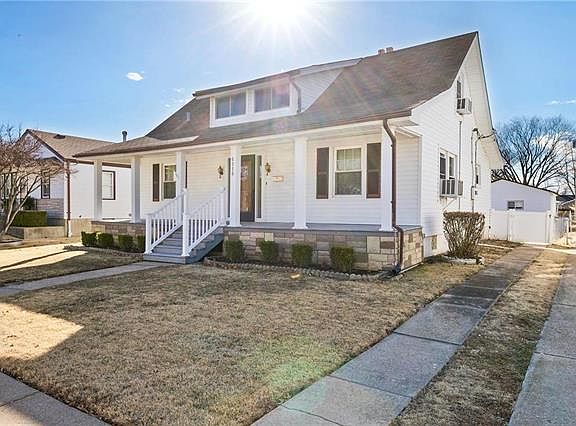 2nd image of 6918 Oleatha Ave