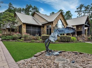 118 Vick Rd, New Waverly, TX 77358