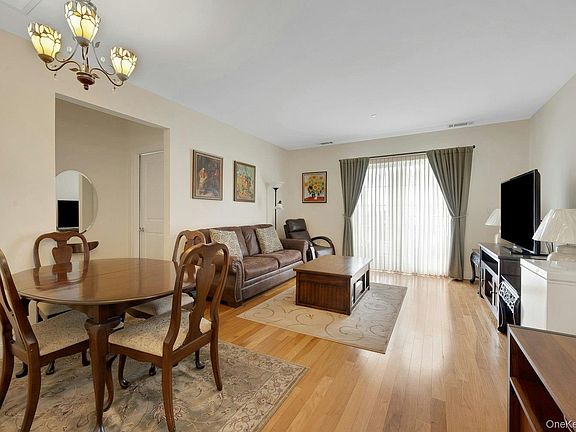 2nd image of 543 Main Street #605