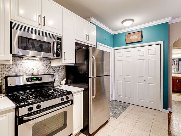 3rd image of 12945 Centre Park Cir APT 114