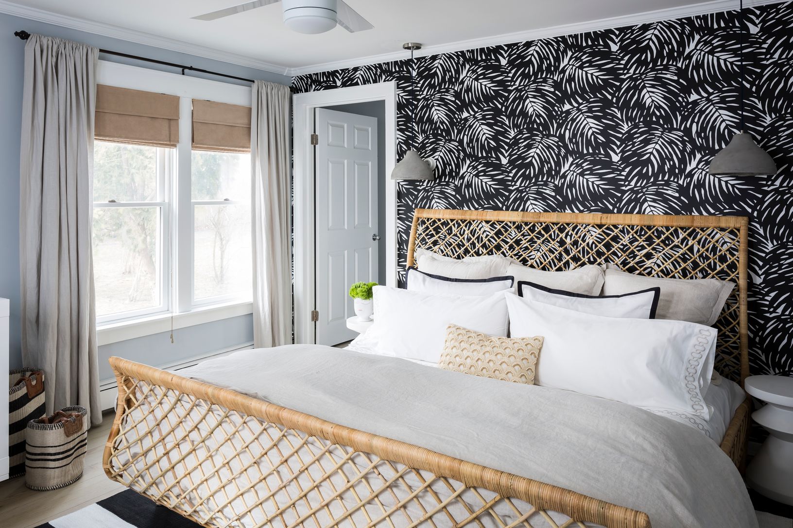  Serena & Lily first floor bedroom with en-suite bath 