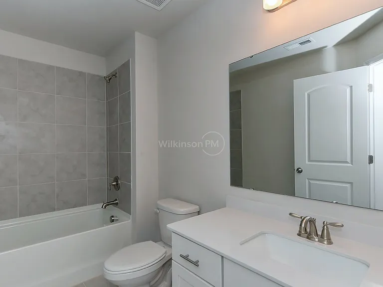 706 Sagecroft Ln — Photo 28