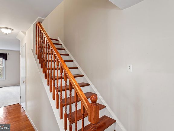 3rd image of 9920 Kingsbridge Dr