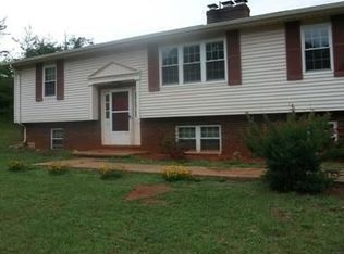 2914 Grassy Hill Rd, Rocky Mount, VA 24151