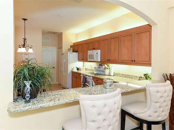 5th image of 1545 Monarch Dr