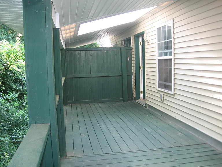 Eastgate Apartments — Photo 23