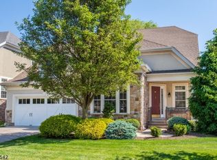 44 Betsy Ross Dr, Warren, NJ 07059