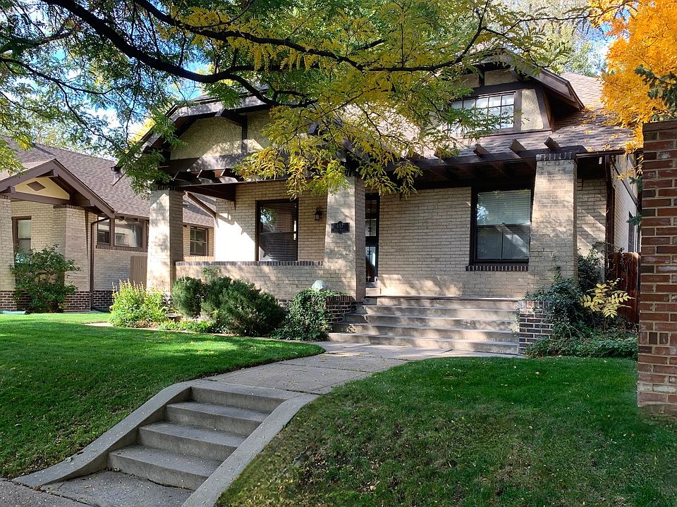 West facing from Steele Street steps from tree lined 7th Avenue Parkway and bike path. Stroll minutes south to Cherry Creek shops & restaurants and north to the Denver Botanical Gardens, Cheeseman and Congress Park with outdoor pool/tennis courts