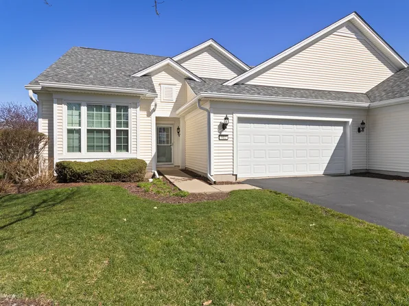 812 Treetop Ln Unit 8801, Shorewood, IL 60404