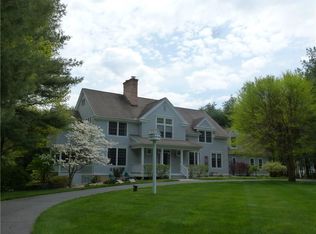 18 Brook Rdg, West Simsbury, CT 06092