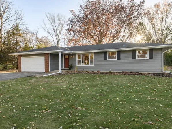 N33W22065 Hill N Dale CIRCLE, Pewaukee, WI 53072