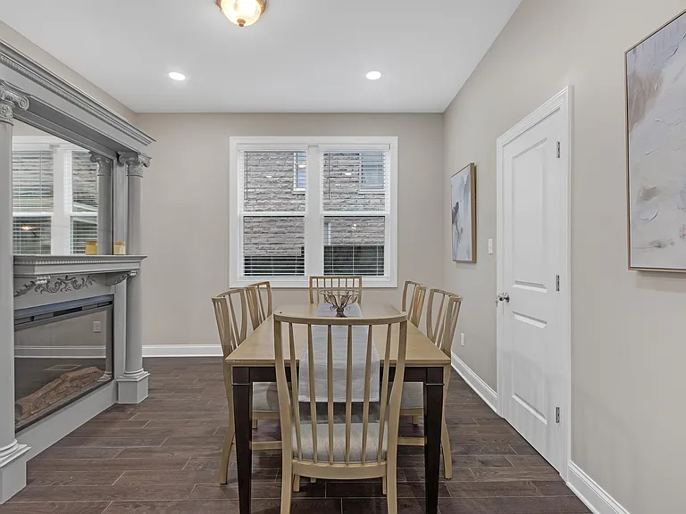 1295 Vinton Ave — Photo 11