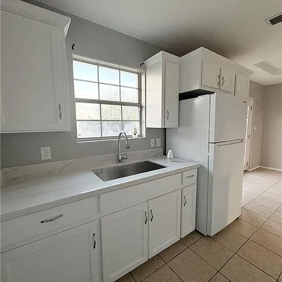 5204 Azalea Ave — Photo 5
