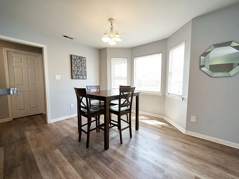 11239 Walland Ln — Photo 40
