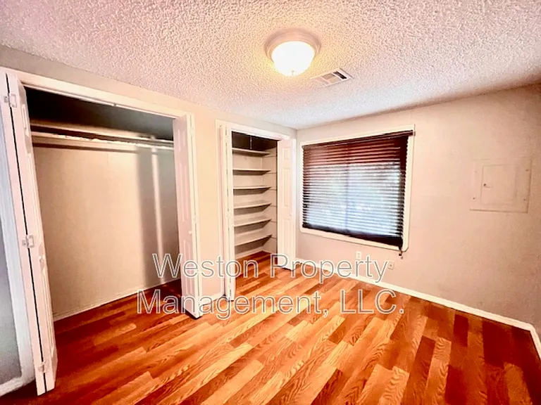413 Reed Pl — Photo 11