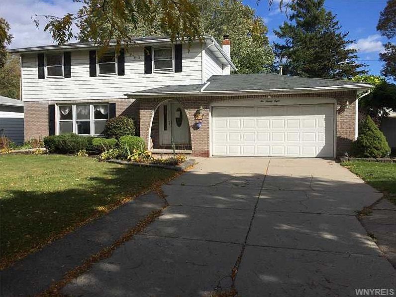 1st image of 298 Vine Ln