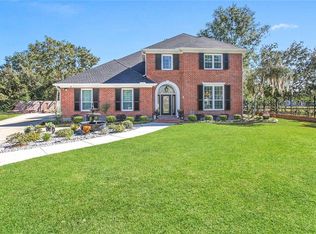 22 Grand Cypress Ct, New Orleans, LA 70131