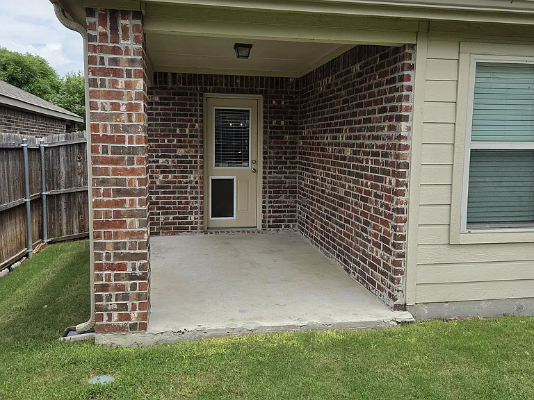 2118 Meadow Park Dr — Photo 19