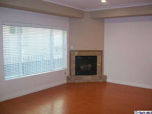 3rd image of 2307 Miravista Ave #104