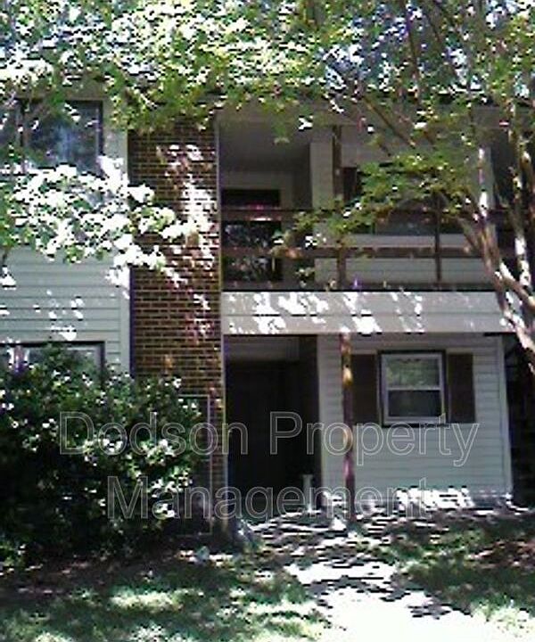 1st image of 310 Patriot Ln APT J