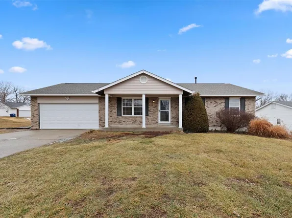 215 Shellbark Dr, Troy, MO 63379