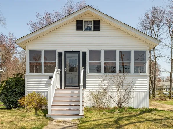 101 Euclid St, Gardner, MA 01440