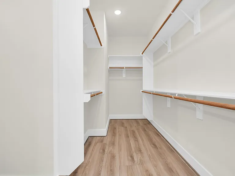 2404 Brailsfort St — Photo 20