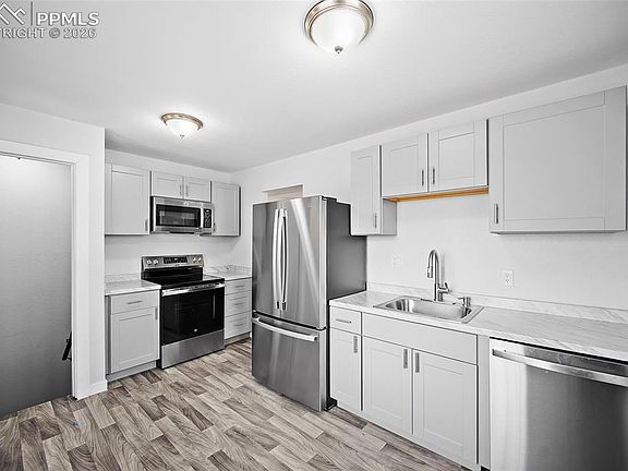2nd image of 2119 Saranac Dr