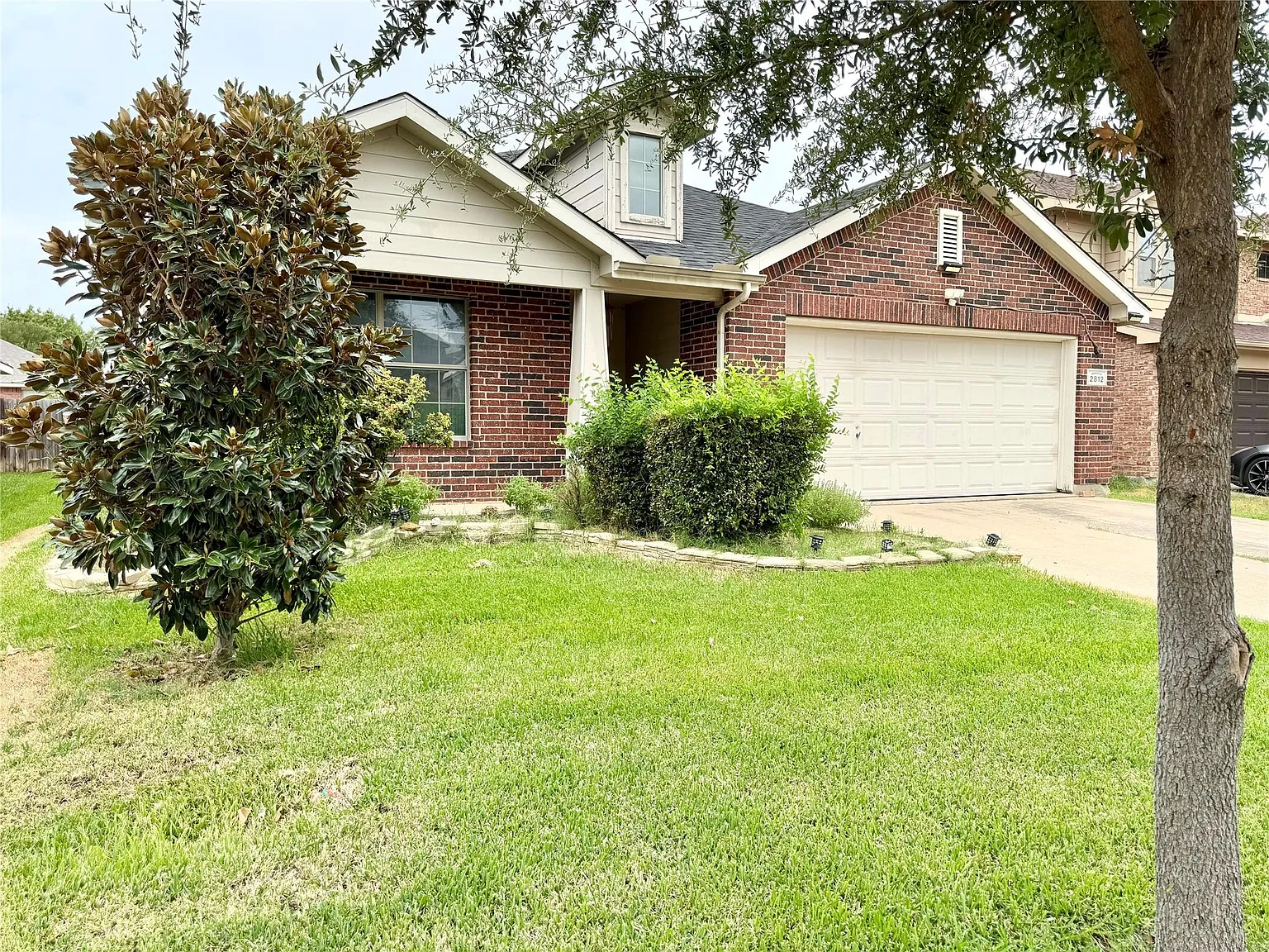 3 bed, 2197 sqft, $2,500 — Photo 2