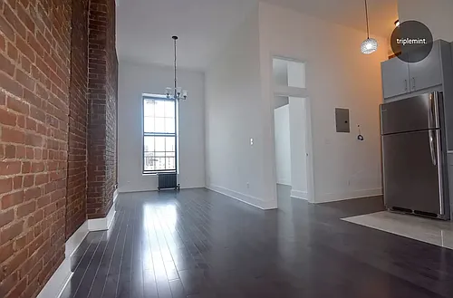 167 Greenpoint Ave #4F Photo 1 167 Greenpoint Ave #4F Photo 1