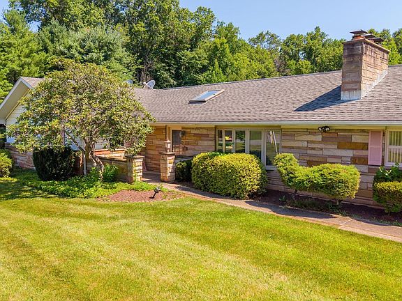3rd image of 7095 Scenic Knolls Dr