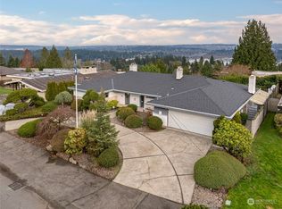 4144 94th Ave SE, Mercer Island, WA 98040