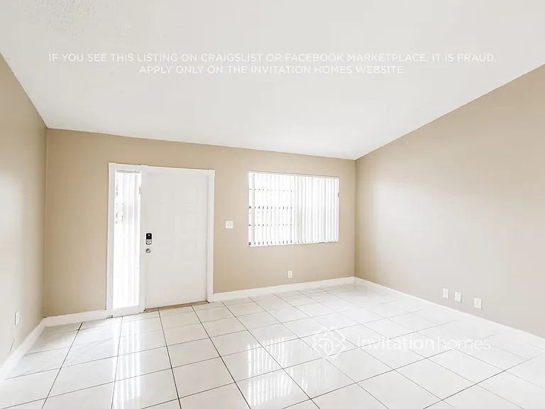 9810 SW 57th St — Photo 3
